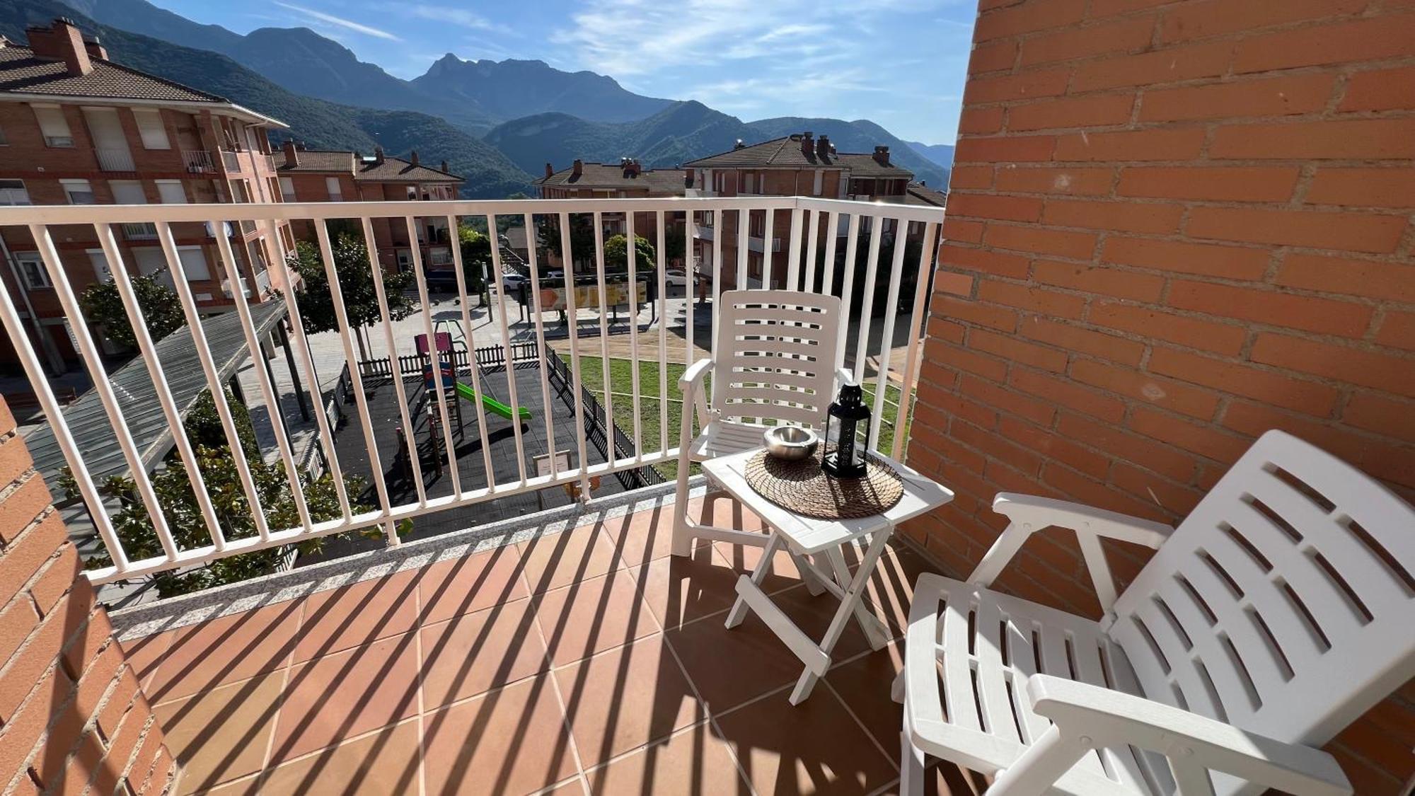 Apartament Reformat Al Bergueda 6P Sant Jordi de Cercs المظهر الخارجي الصورة